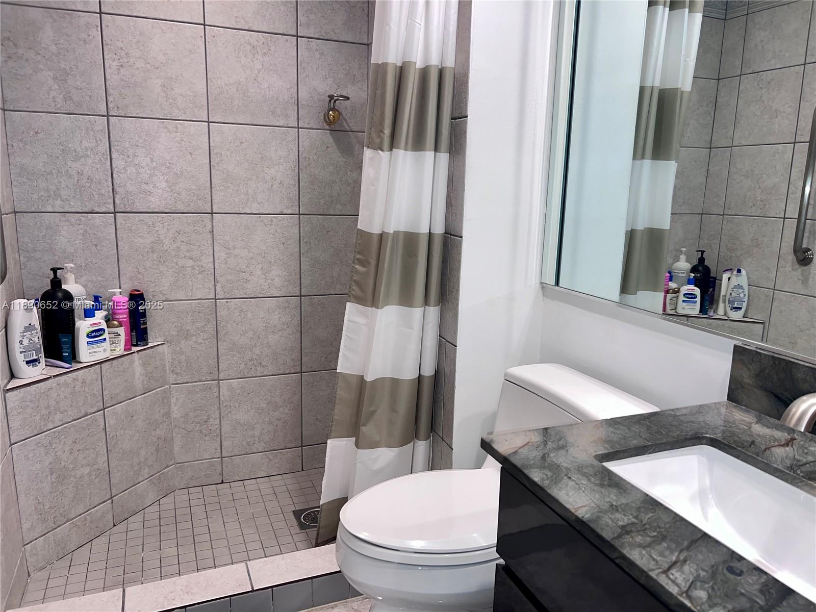 ADMIRALS PORT CONDO WEST - Residential Lease