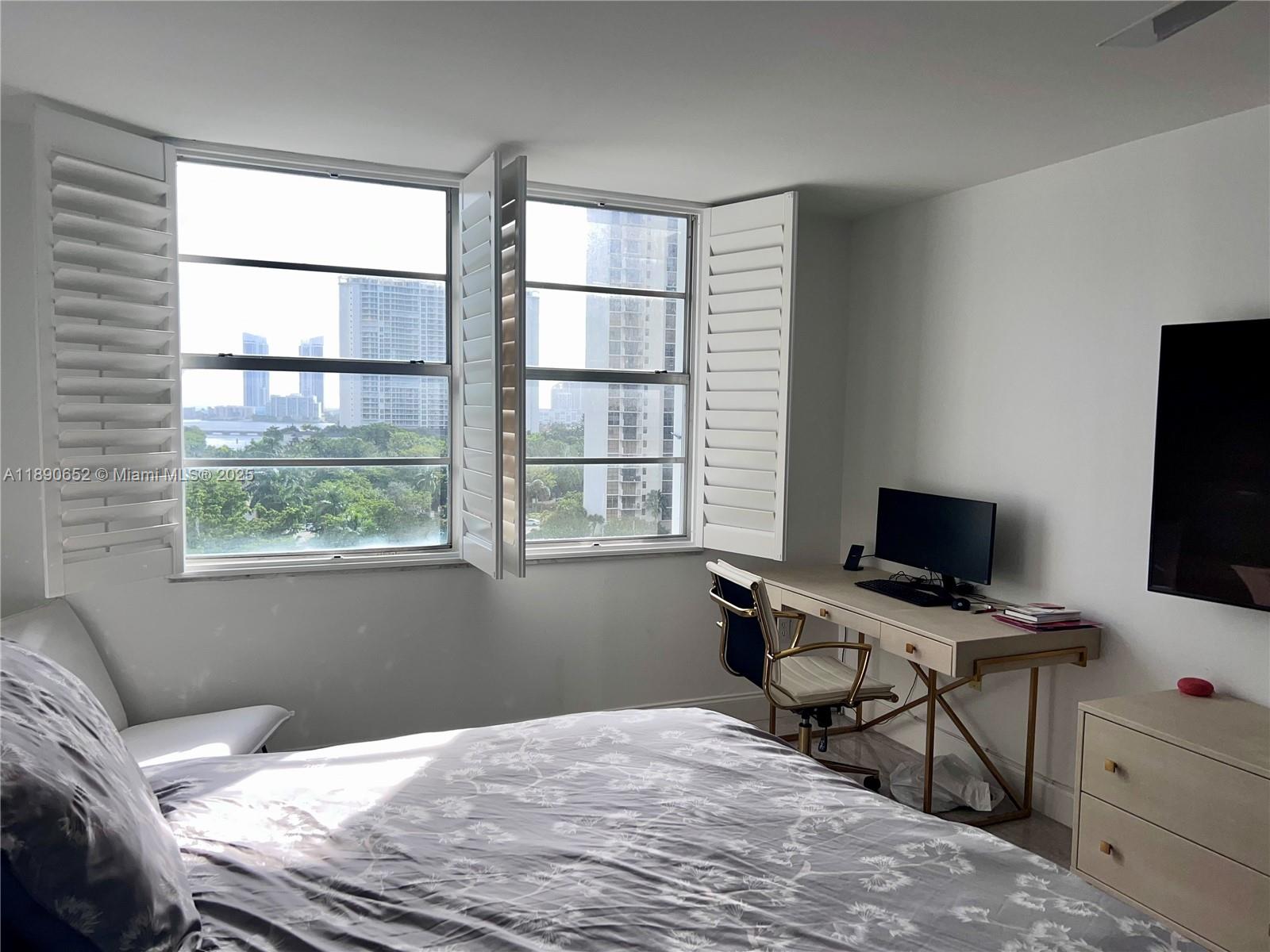 ADMIRALS PORT CONDO WEST - Residential Lease