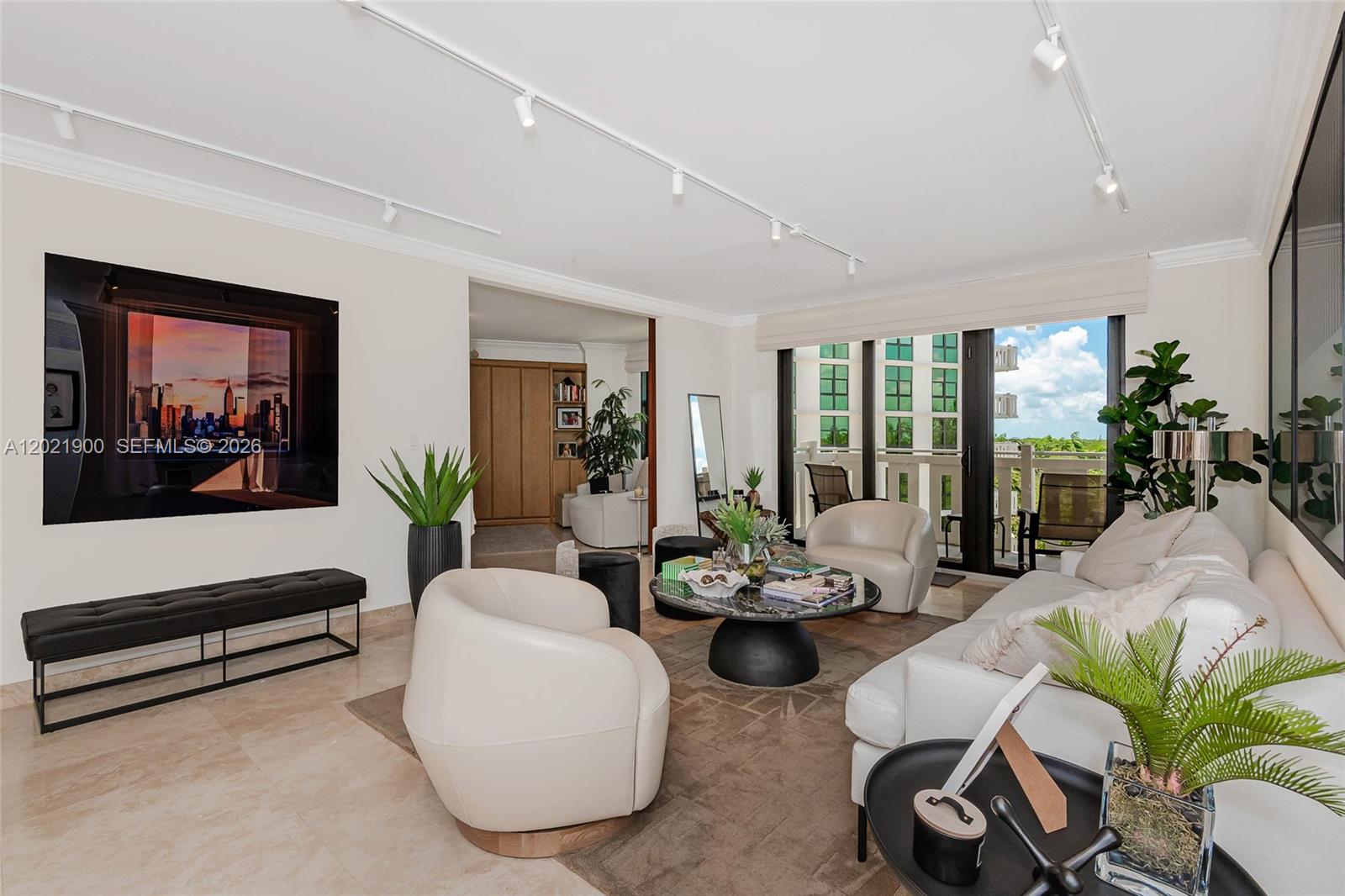 TOWERS OF KEY BISCAYNE CO - Residential