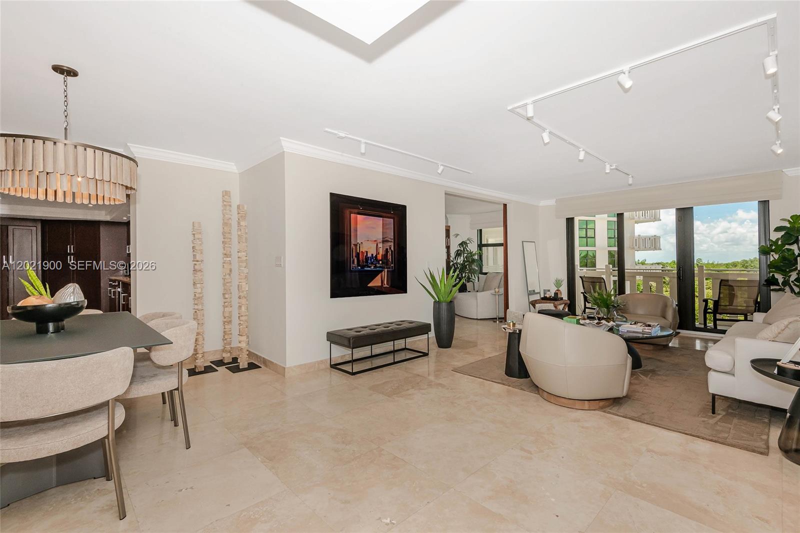 TOWERS OF KEY BISCAYNE CO - Residential