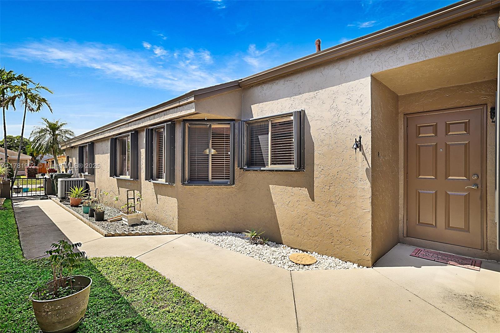 1980 NW 35th Ave, Coconut Creek, FL, 33066/$515,000 1 1980 NW 35th Ave