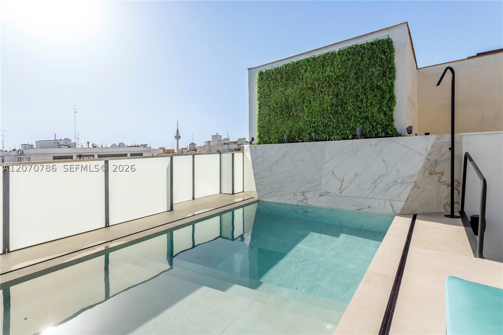 Azure Vue Realty Group real estate and private client services