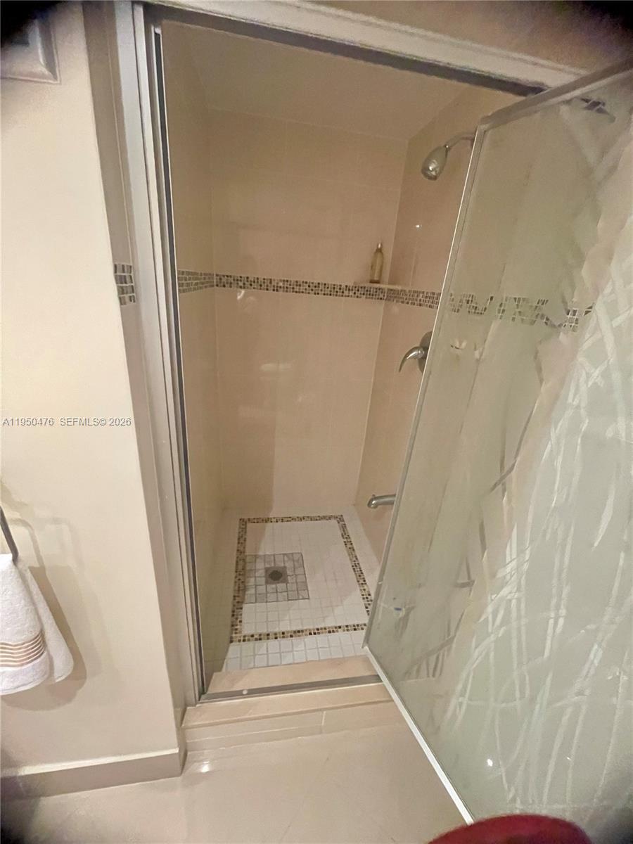 TOPAZ SOUTH CONDO - Residential