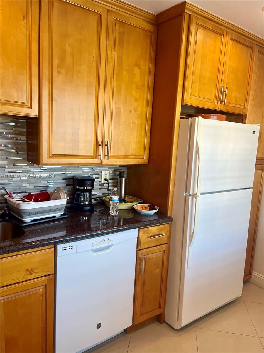 TOPAZ SOUTH CONDO - Residential