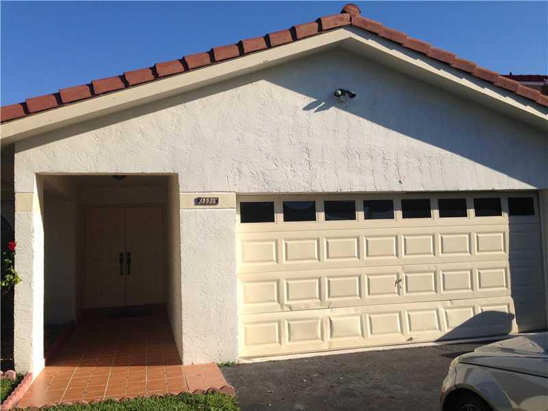 Great 4/2.5, w/ Pool and 2 car Garage. House is tiled throughout and has Barrel Roof. Very well maintained. *Call office to schedule showings. Owner Occuopied.