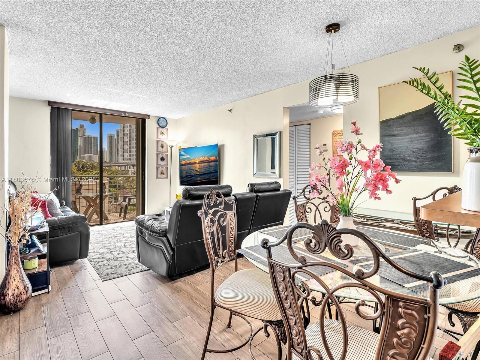 546 SW 1st St 505