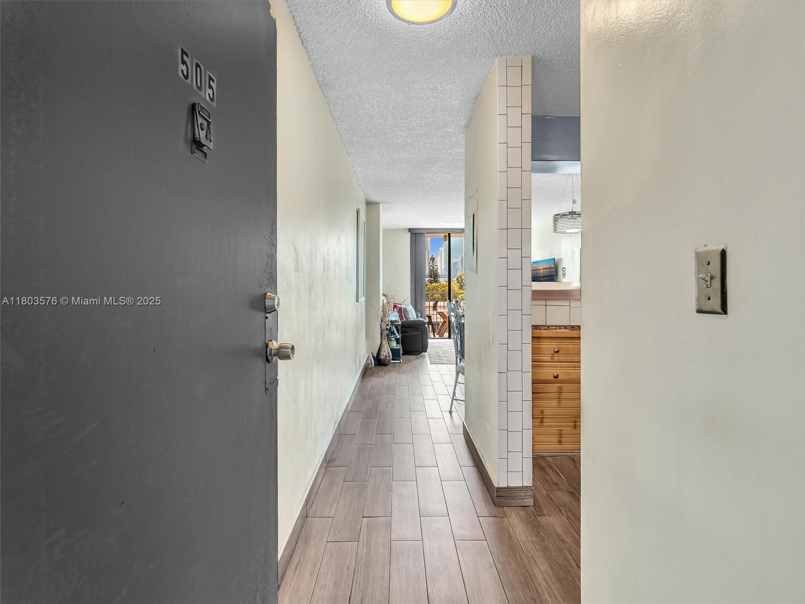 546 SW 1st St 505