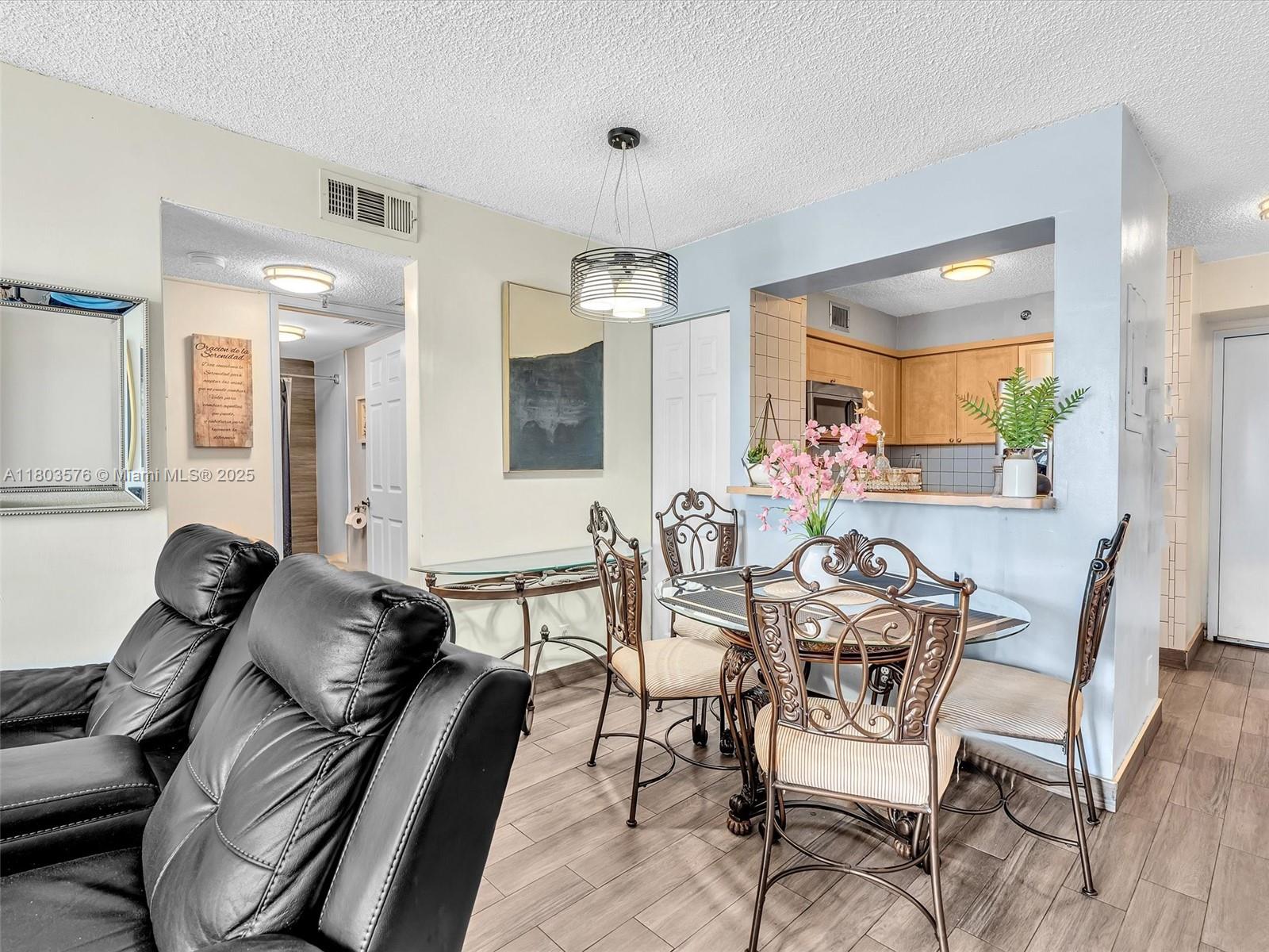 RIOPLAZA CONDOMINIUM SOUT - Residential