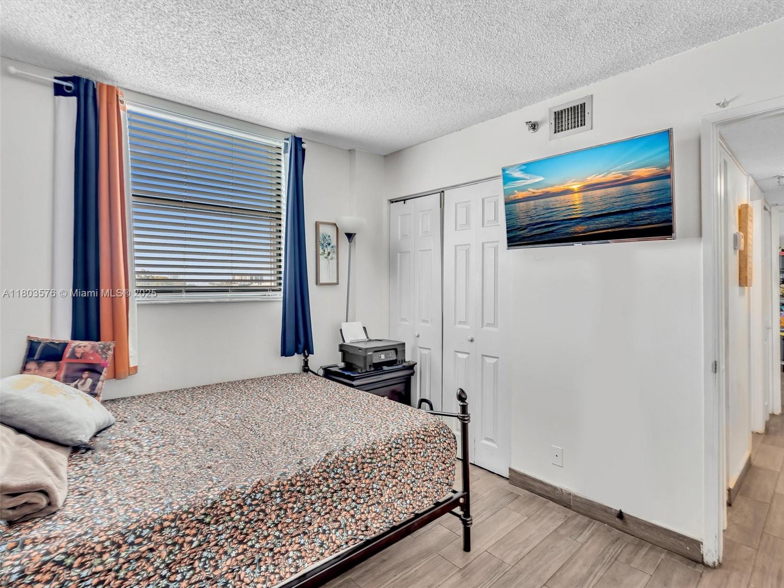 RIOPLAZA CONDOMINIUM SOUT - Residential