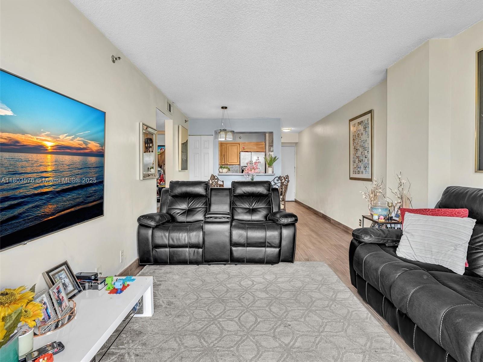 RIOPLAZA CONDOMINIUM SOUT - Residential