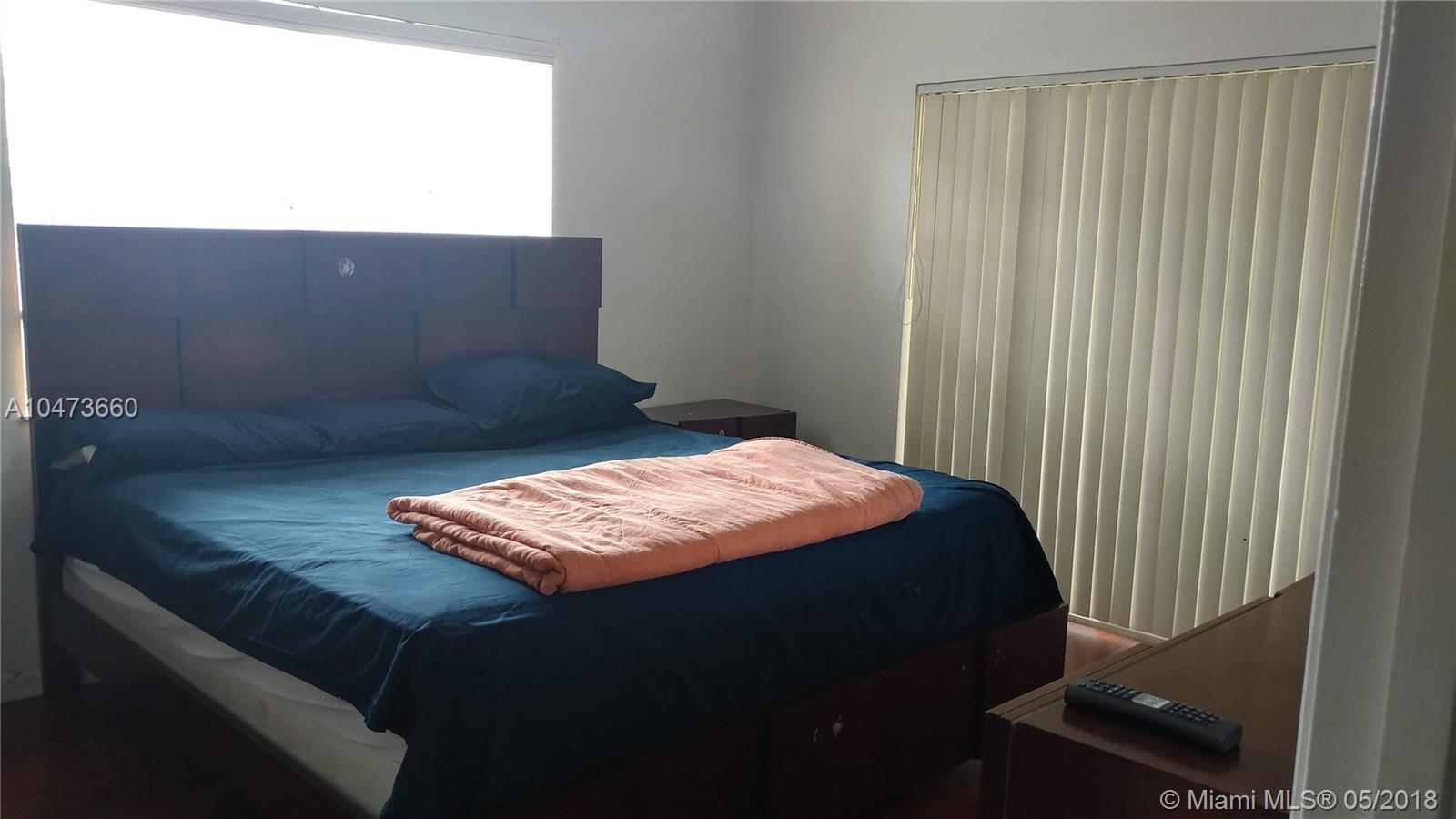 LE CLUB AT OLD CUTLER CON - Residential