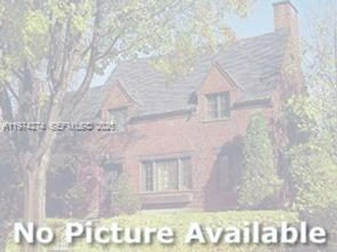 E Edinburgh Dr Loxahatchee FL 33470