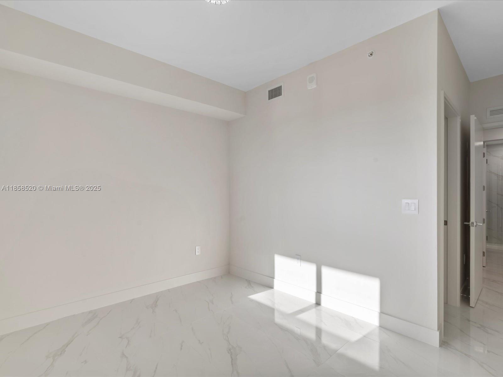 Aria Reserve Miami - Residential