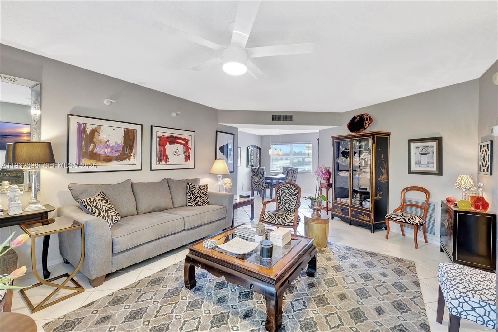 SAPPHIRE CONDO - Residential