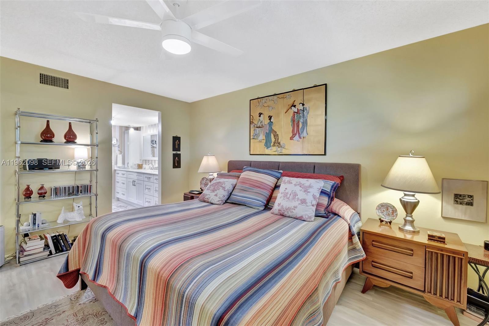 SAPPHIRE CONDO - Residential