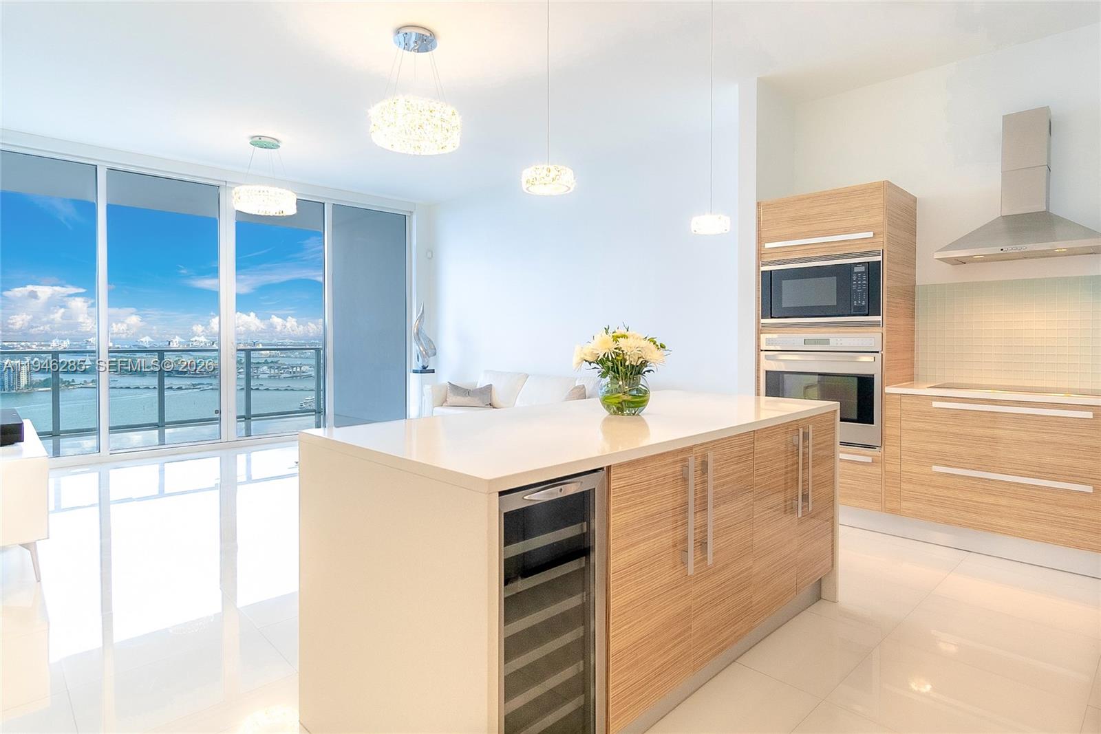 2020 N Bayshore Dr 2404