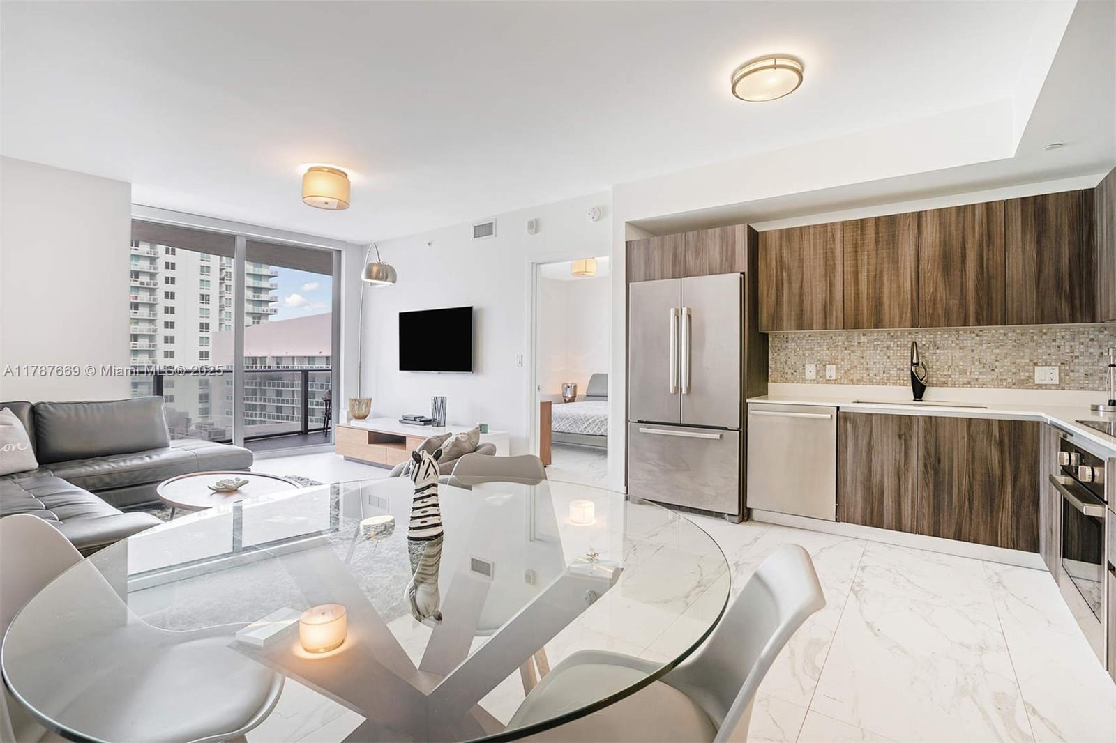 ARIA ON THE BAY CONDO - Residential Lease