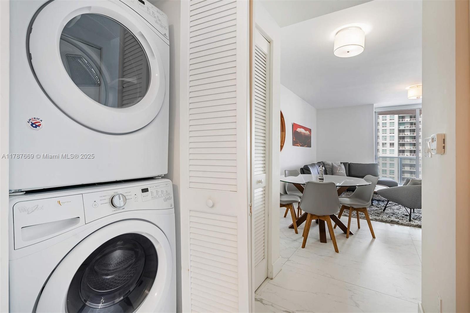 ARIA ON THE BAY CONDO - Residential Lease