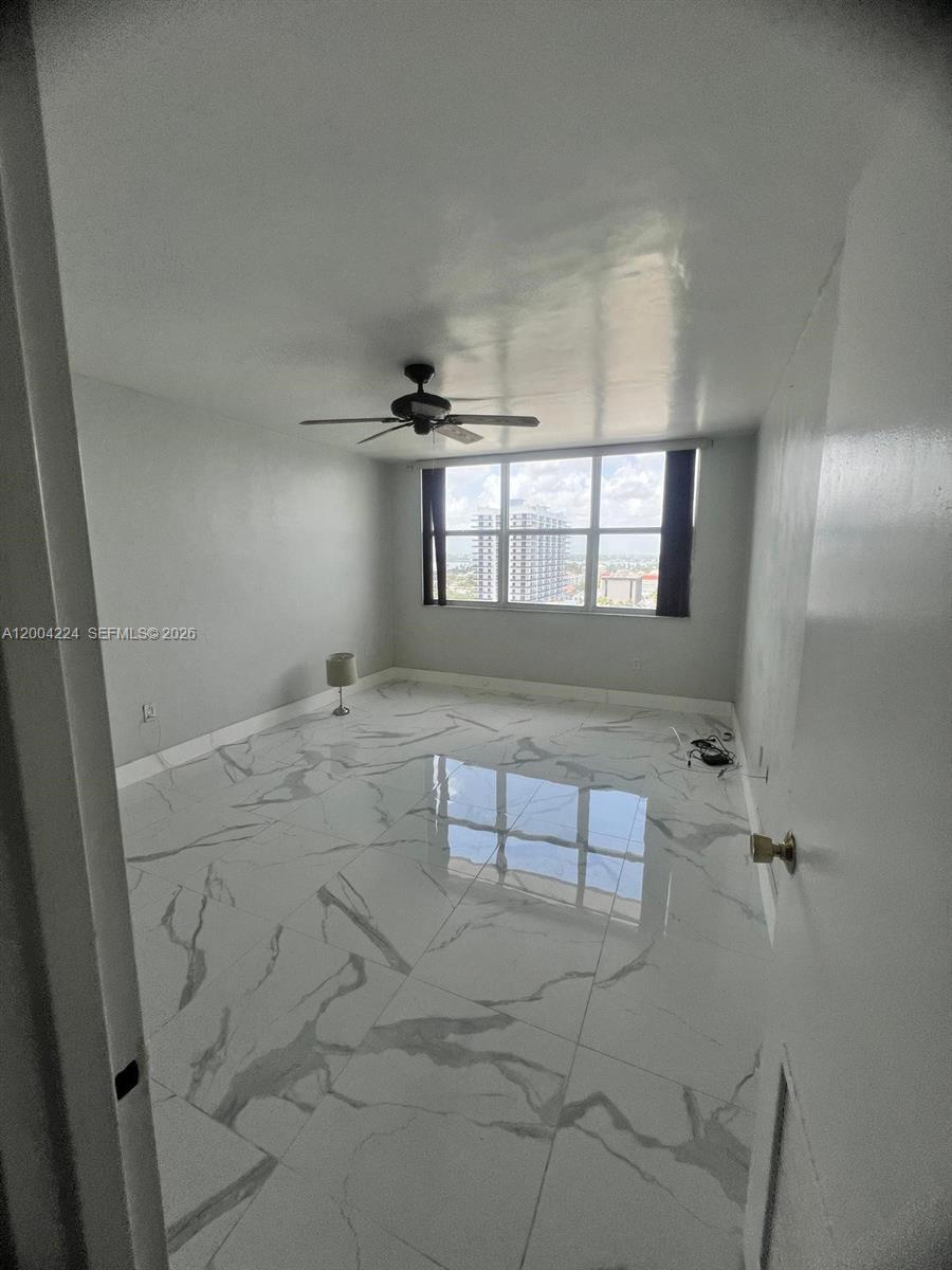 KENNEDY HOUSE CONDO - Residential