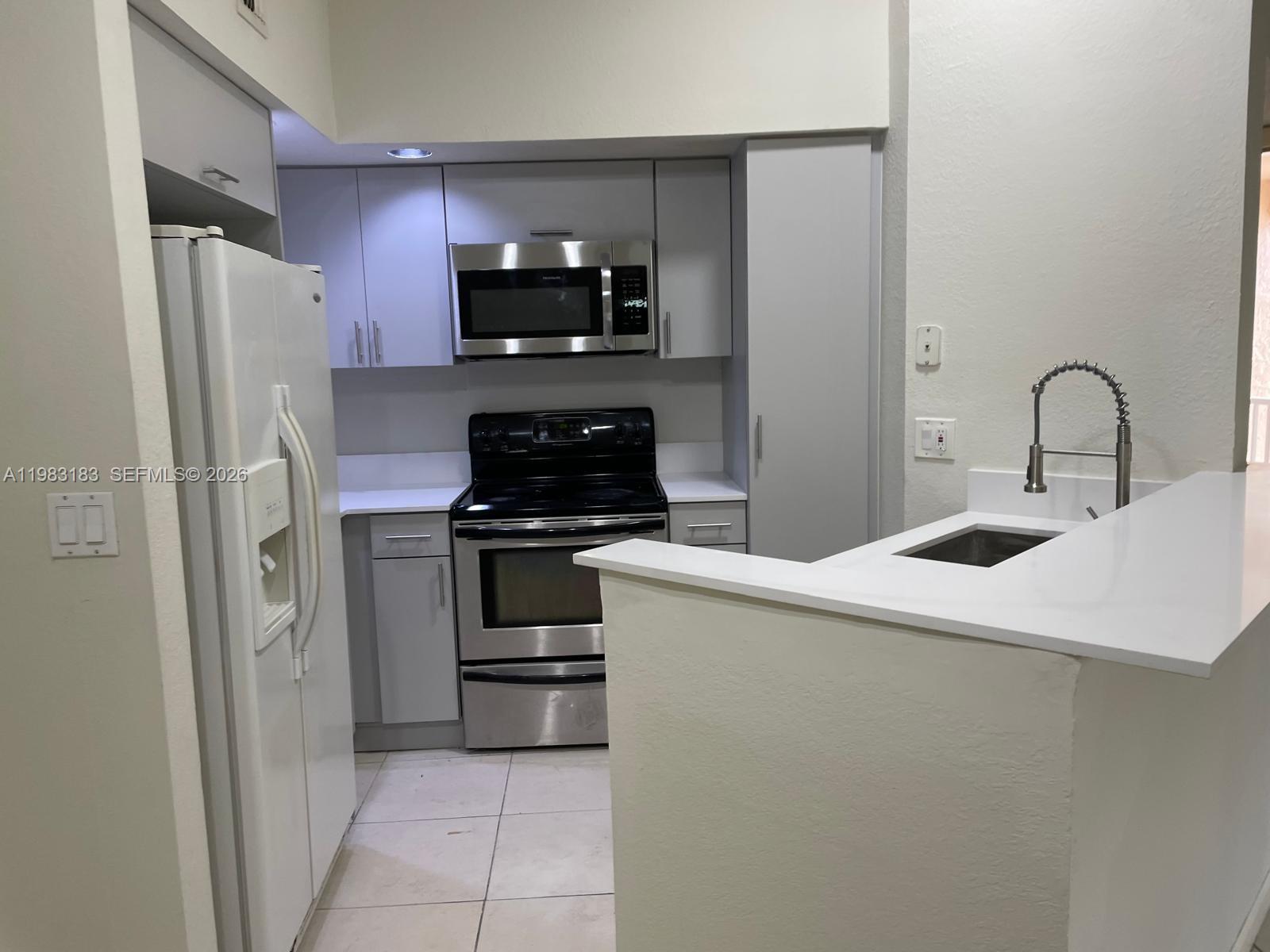 CORAL KEY CONDO - Residential