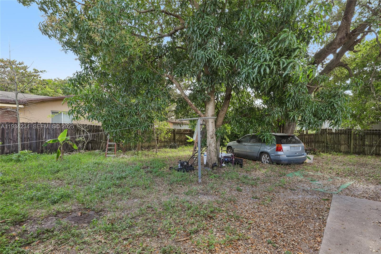 CORAL HEIGHTS - Residential