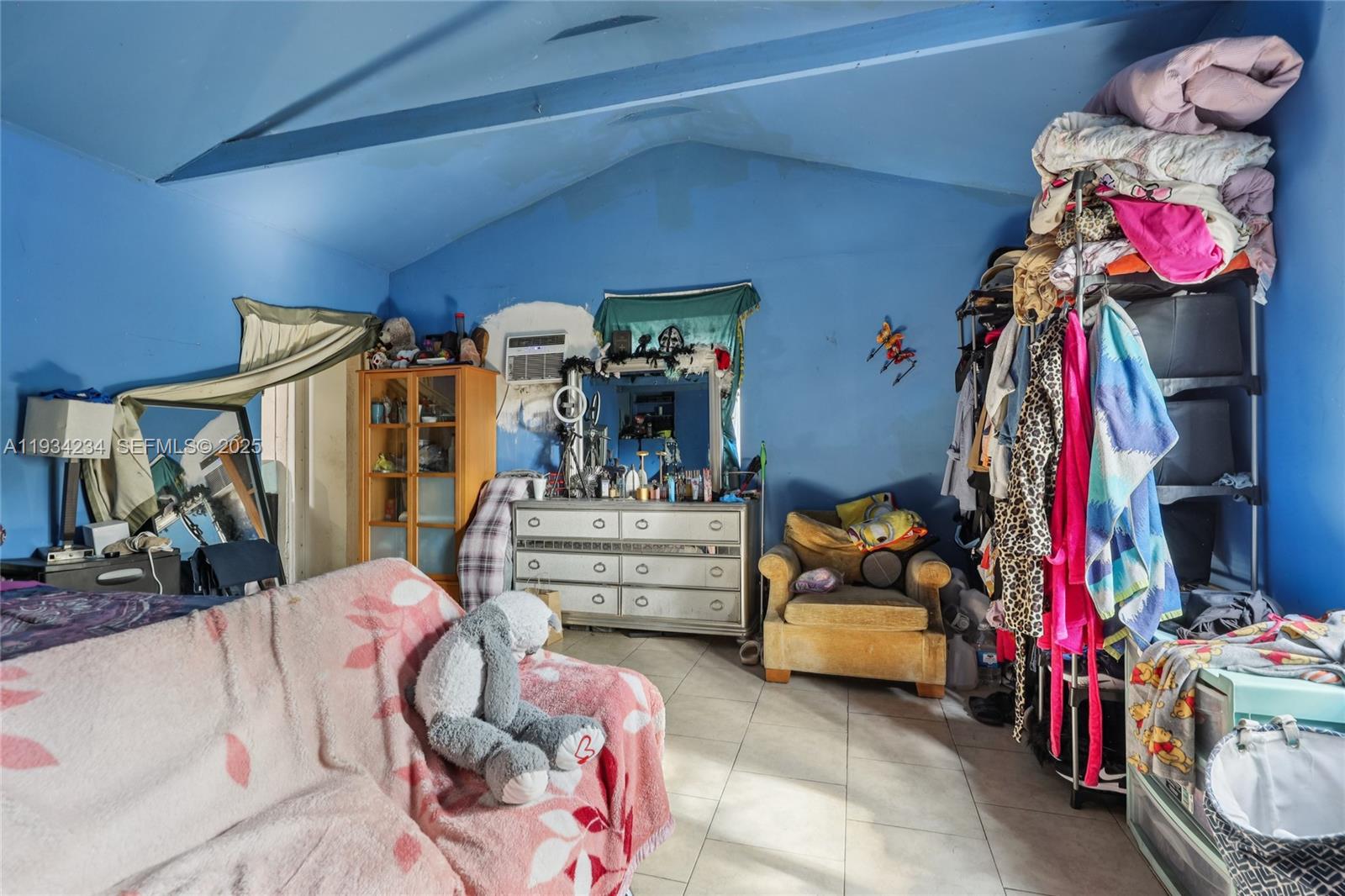 CORAL HEIGHTS - Residential