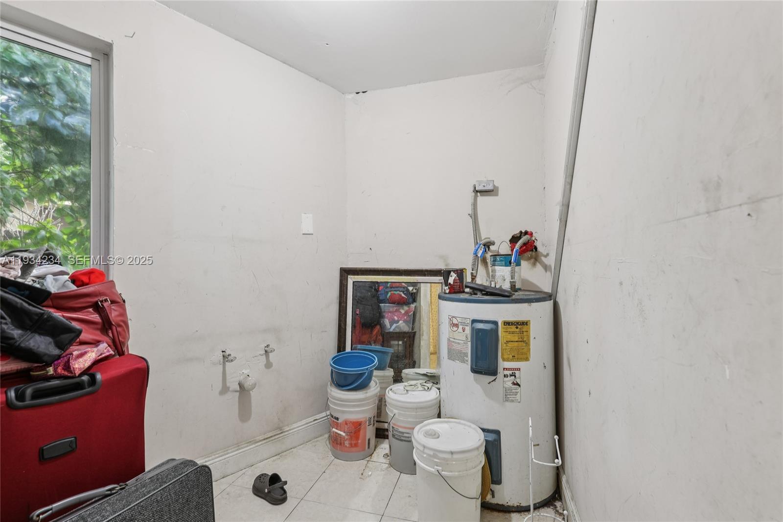 CORAL HEIGHTS - Residential