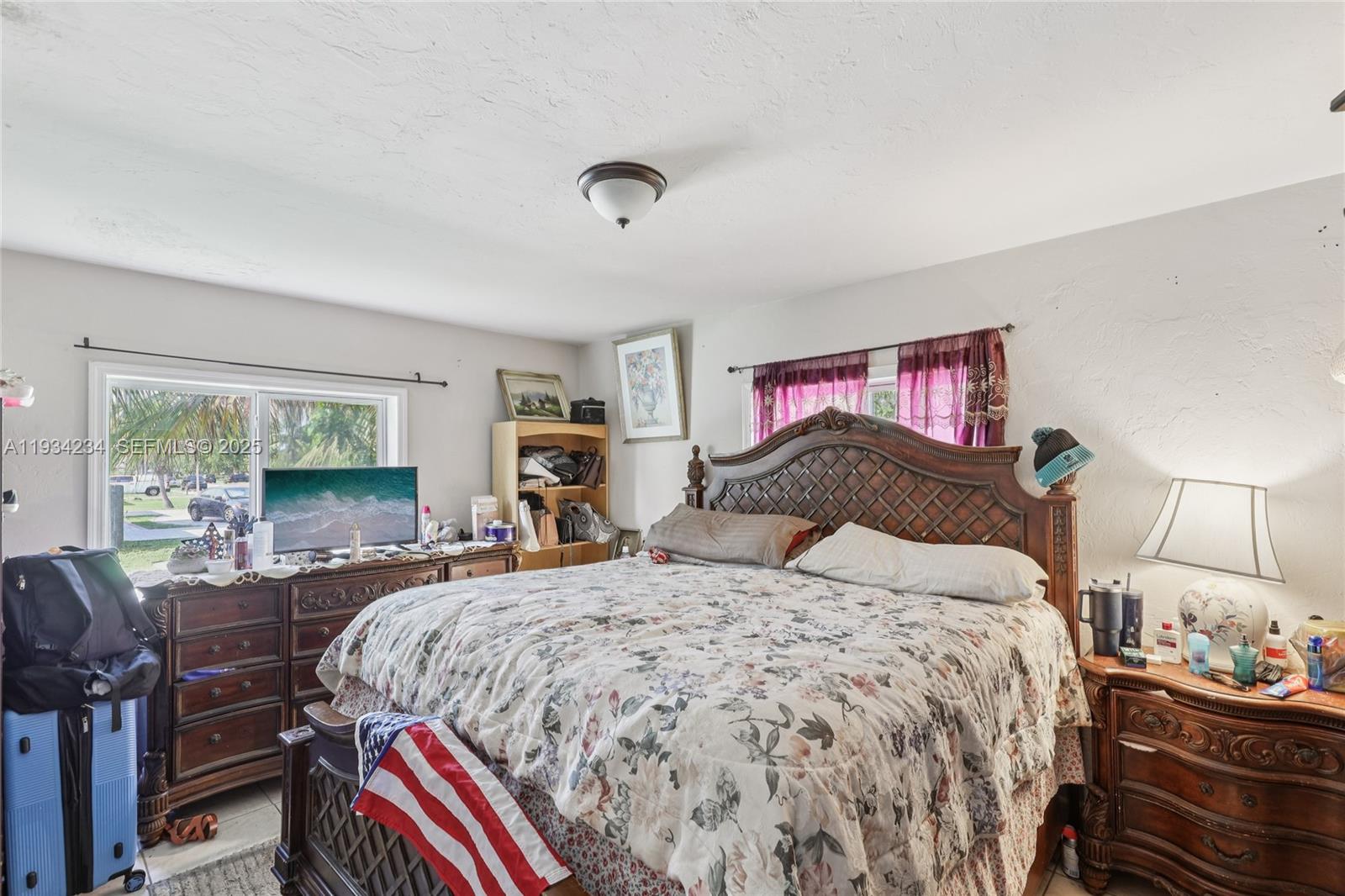 CORAL HEIGHTS - Residential