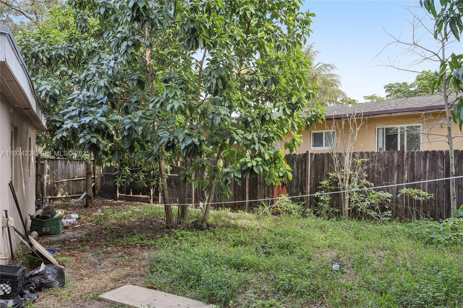 CORAL HEIGHTS - Residential