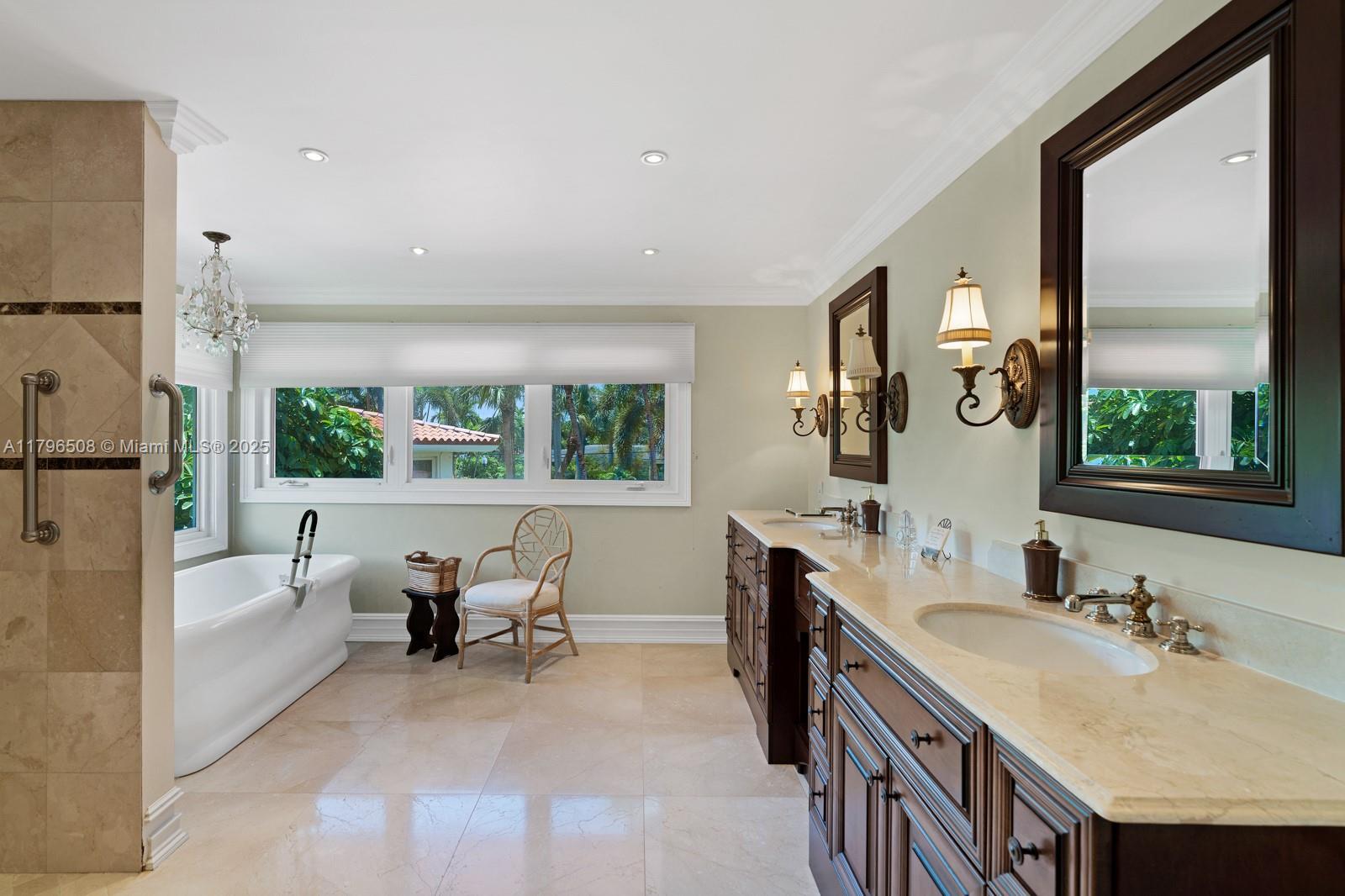 BAY HARBOR ISLAND - Residential