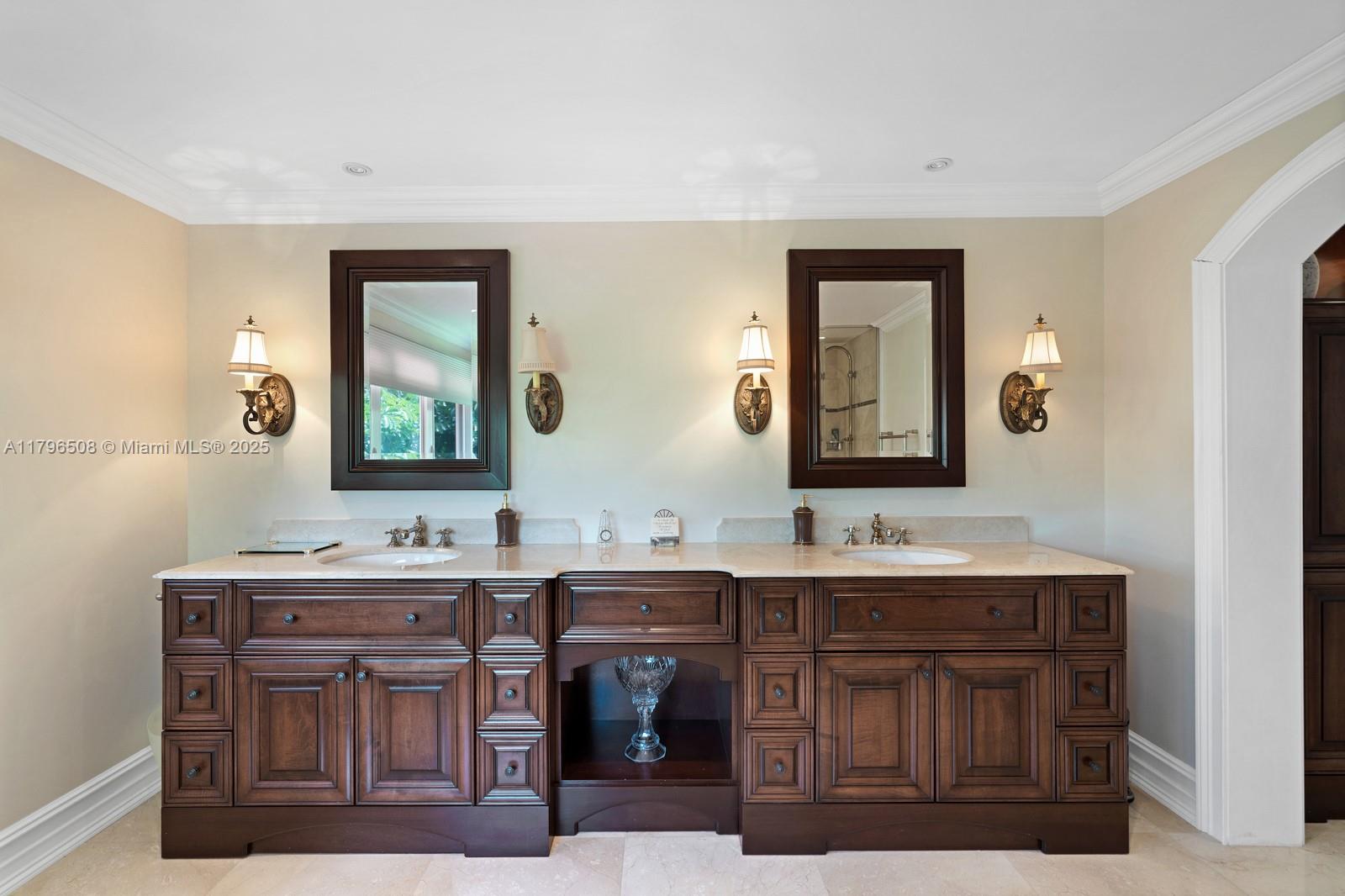 BAY HARBOR ISLAND - Residential