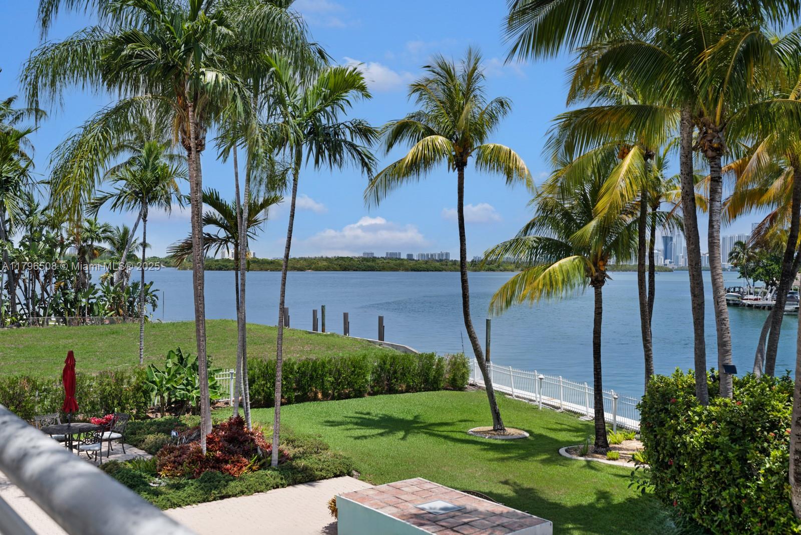 BAY HARBOR ISLAND - Residential