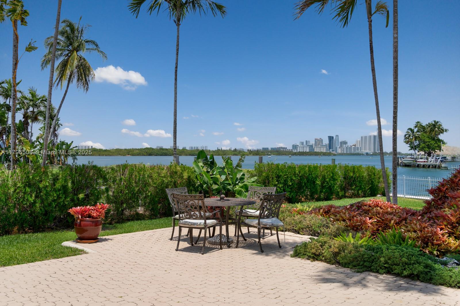 BAY HARBOR ISLAND - Residential