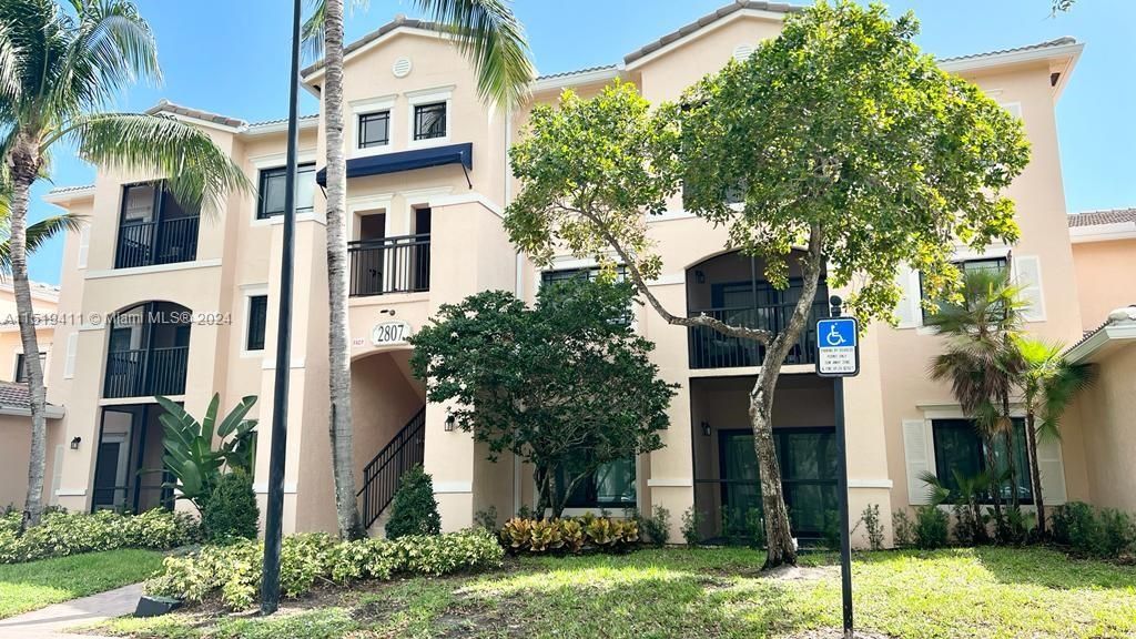 Photo of 2807 Veronia Dr #104, Palm Beach Gardens, FL 33410 (MLS # A11519411)