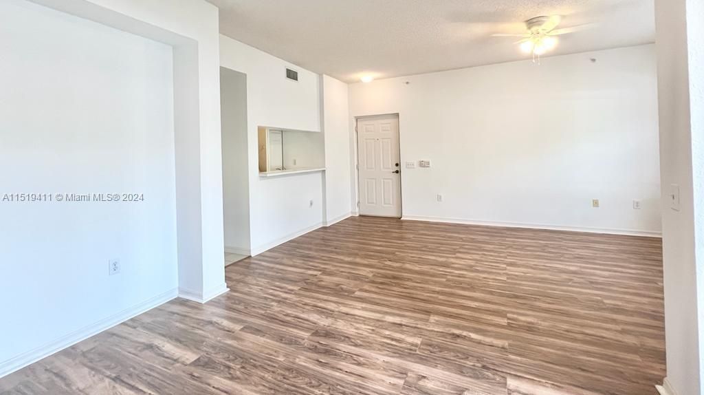 Photo of 2807 Veronia Dr #104, Palm Beach Gardens, FL 33410 (MLS # A11519411)