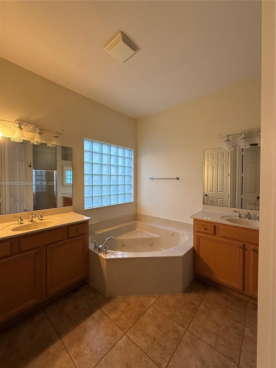 ABERDEEN 26 - Residential