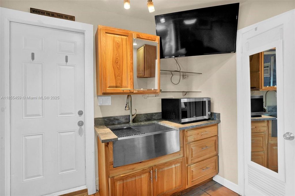 Photo of 812 Chukker Rd #4, Delray Beach, FL 33483 (MLS # A11855459)