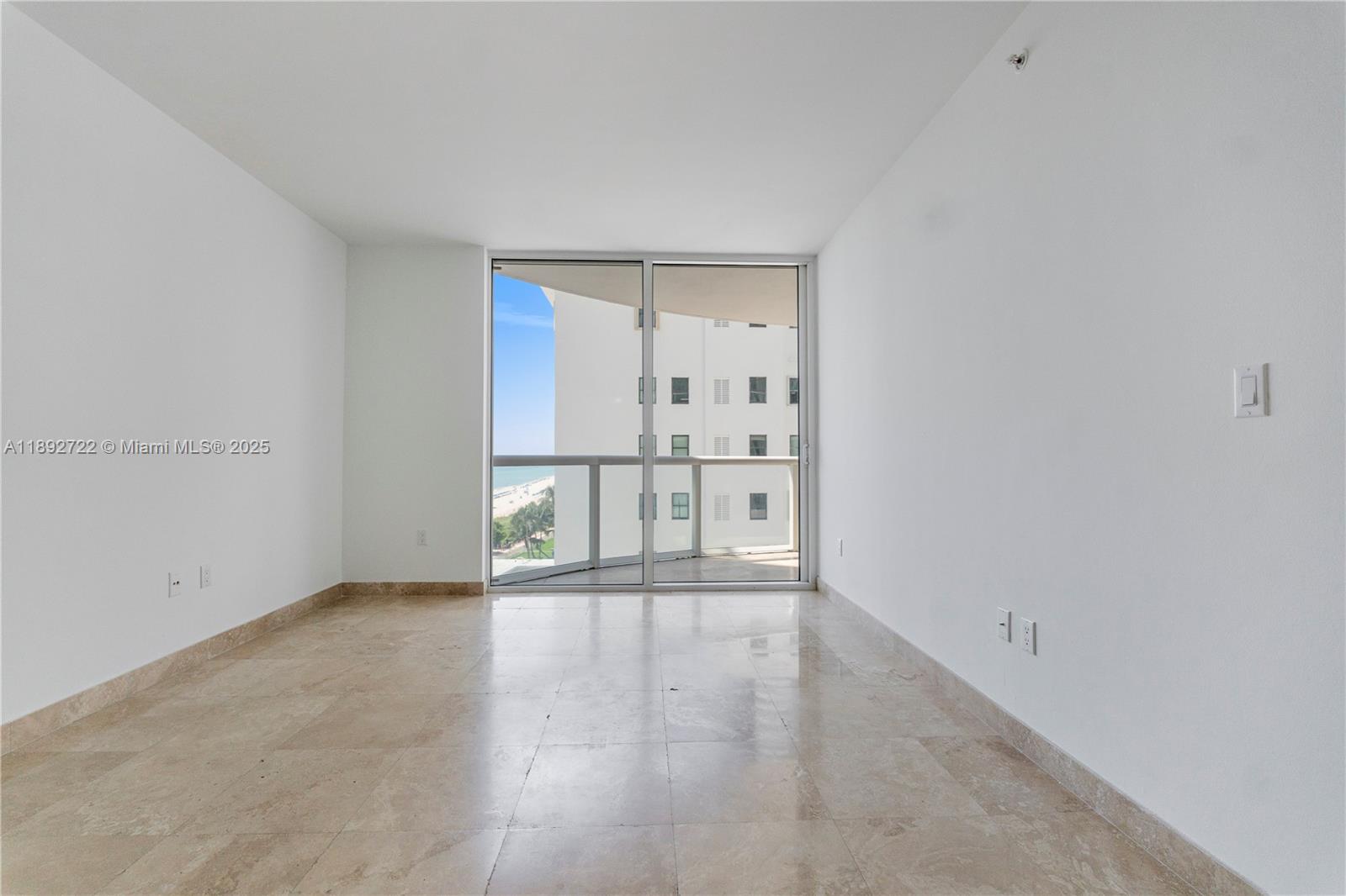 AKOYA CONDO - Residential Lease
