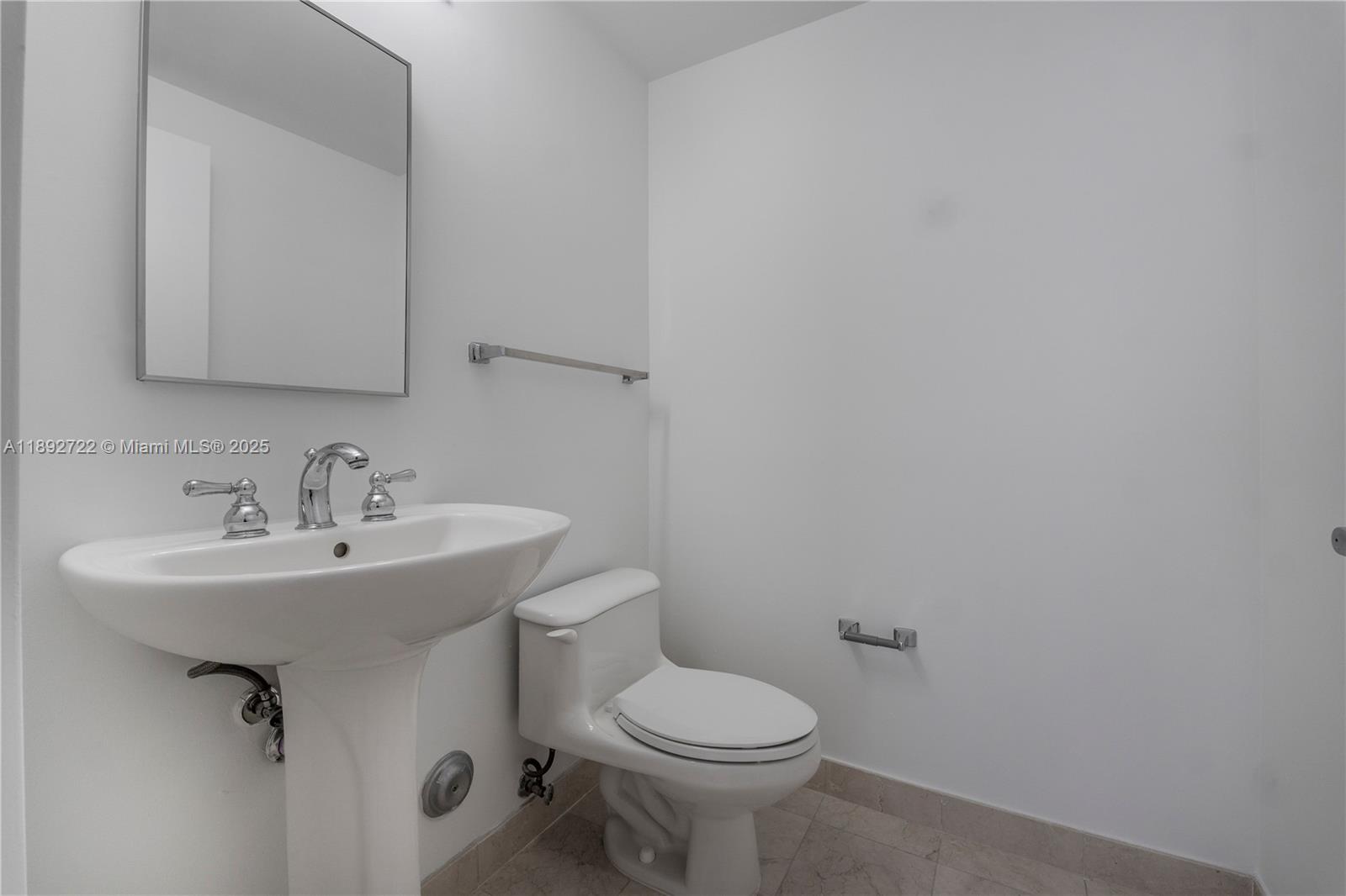 AKOYA CONDO - Residential Lease