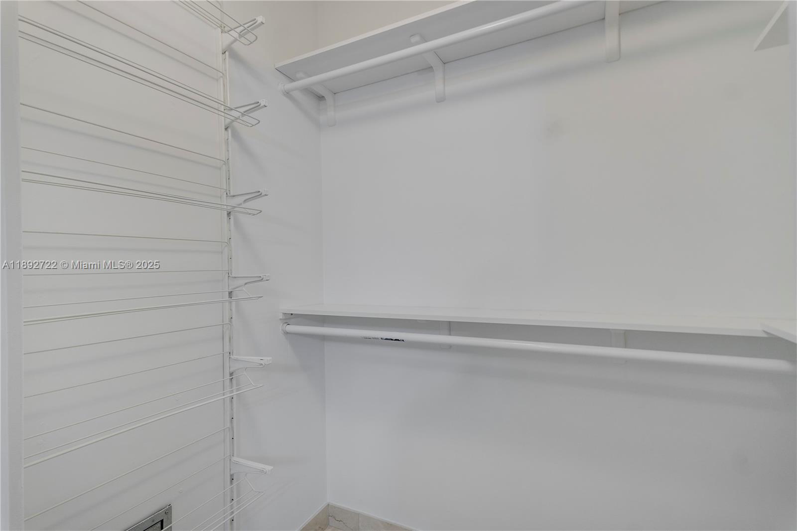 AKOYA CONDO - Residential Lease