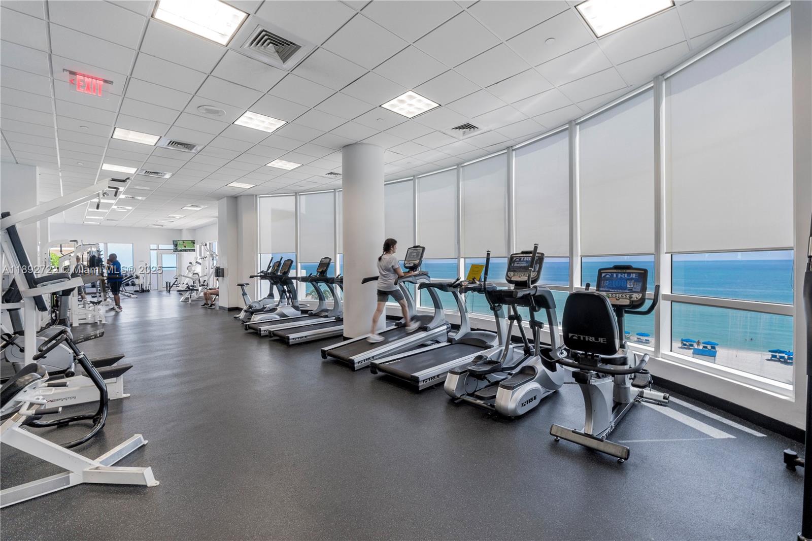 AKOYA CONDO - Residential Lease
