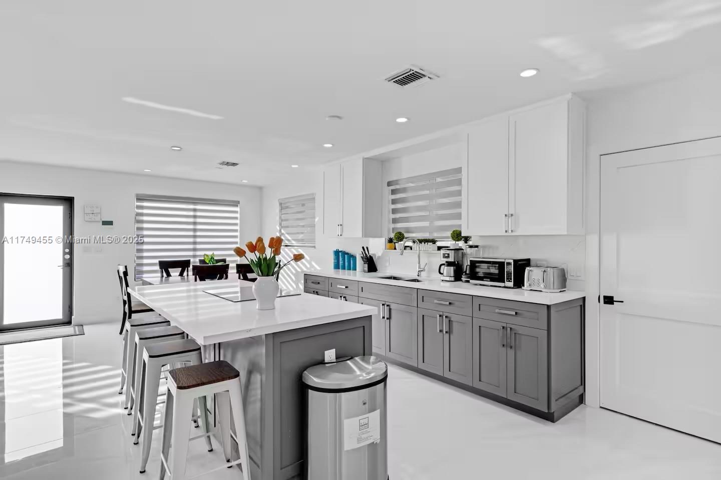 HIGHLAND MANOR SEC 2 - Residential
