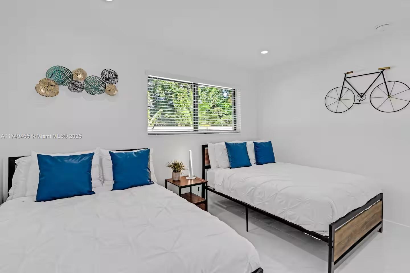 HIGHLAND MANOR SEC 2 - Residential