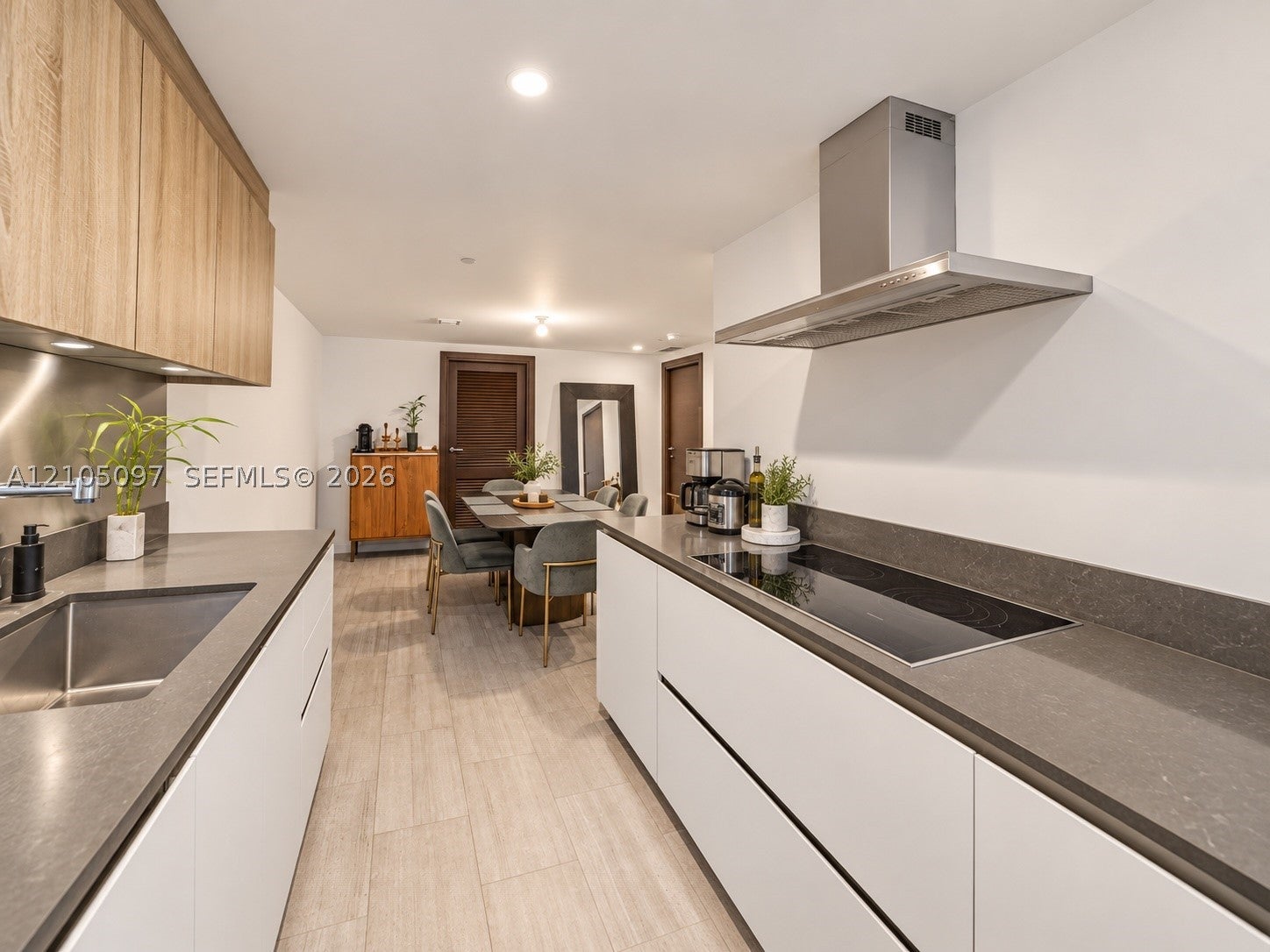 1000 Brickell Plz 4706