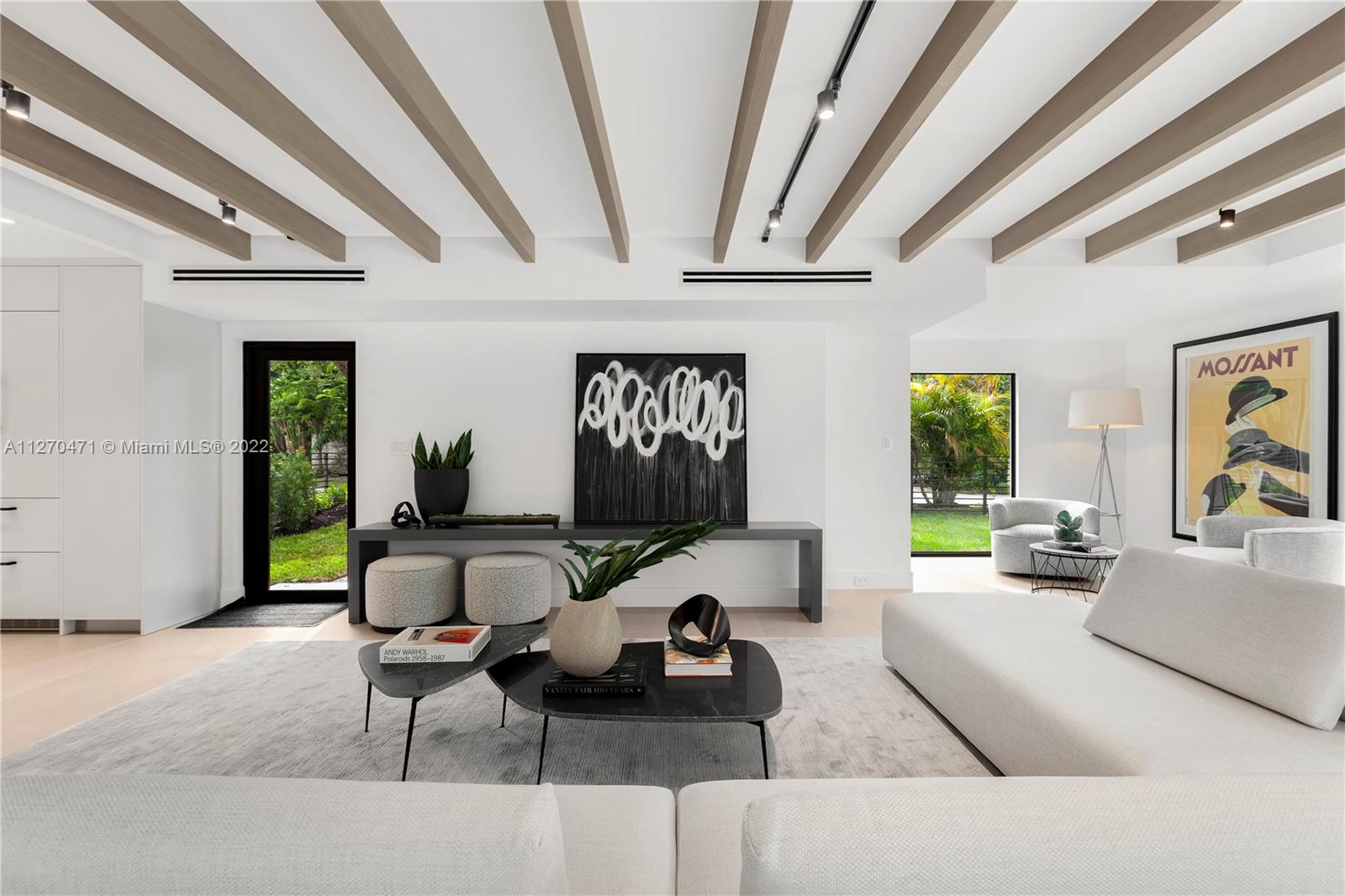 COCONUT GROVE MANOR - Residential