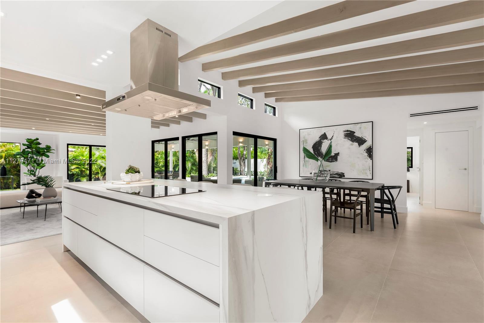 COCONUT GROVE MANOR - Residential