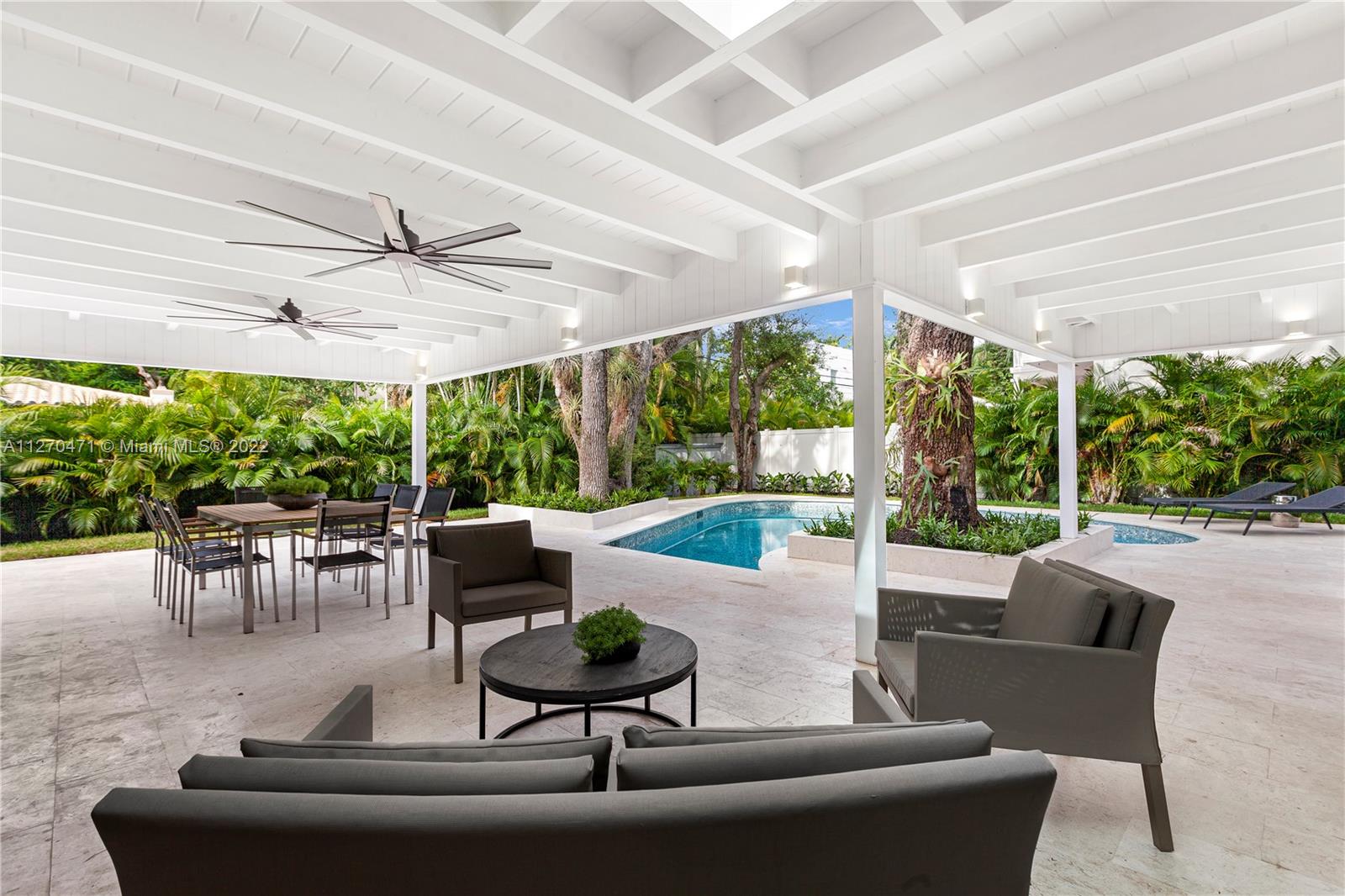 COCONUT GROVE MANOR - Residential