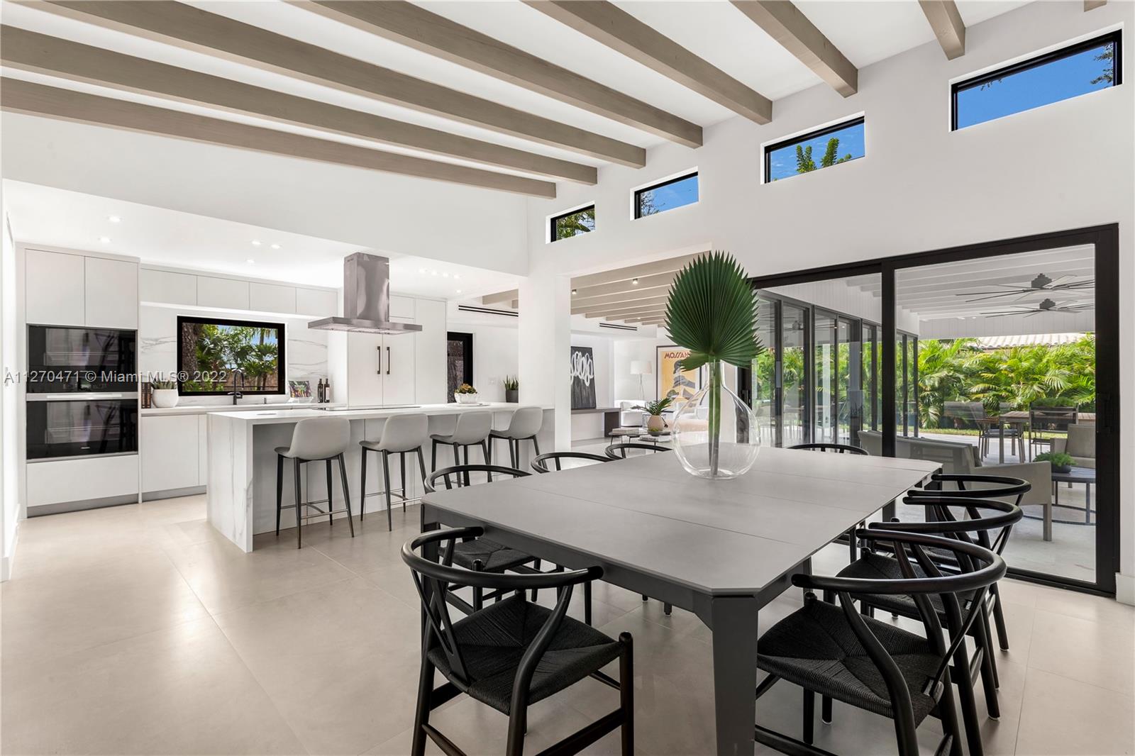 COCONUT GROVE MANOR - Residential