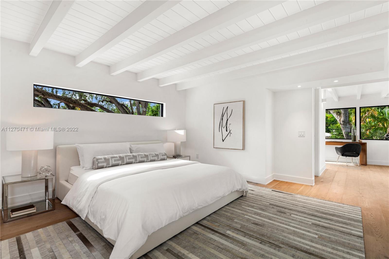 COCONUT GROVE MANOR - Residential