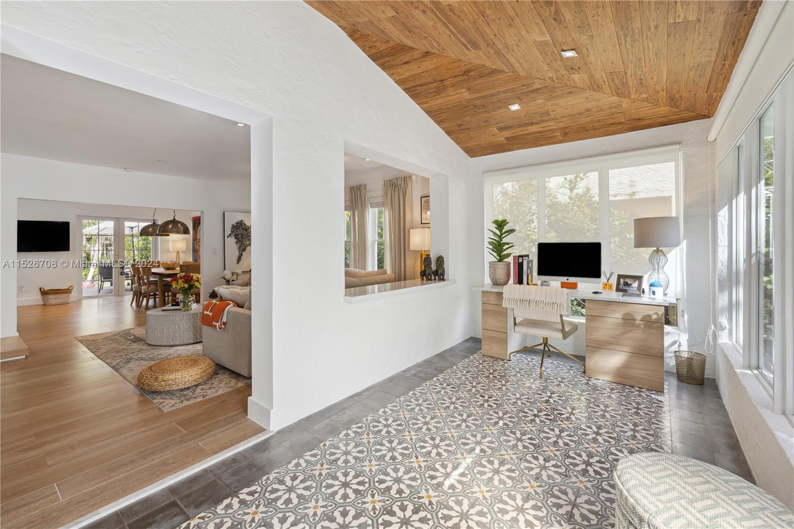 BAYWOOD 1ST ADDN RESUB - Residential